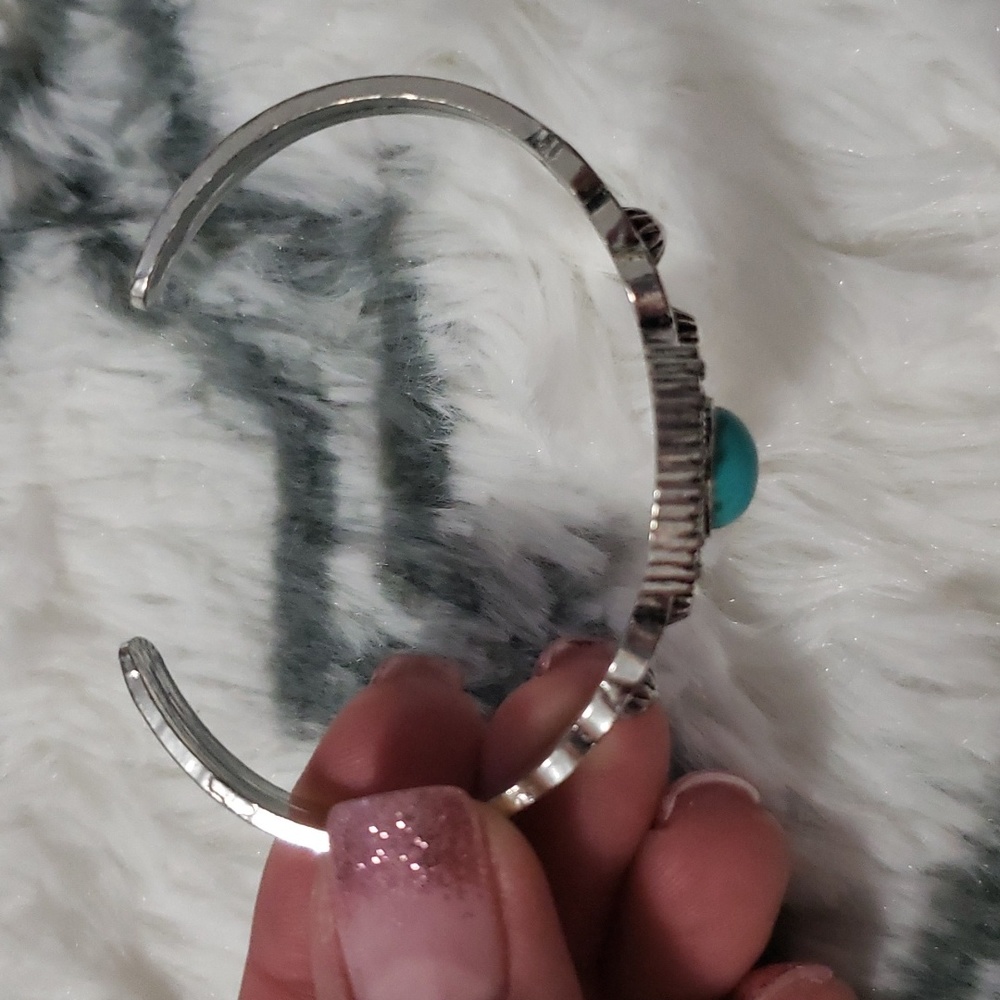 Paparazzi Turquoise Cuff Bracelet - Picture 3 of 5